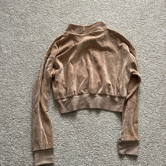 Velvet cropped hoodie - Picture 2 of 4